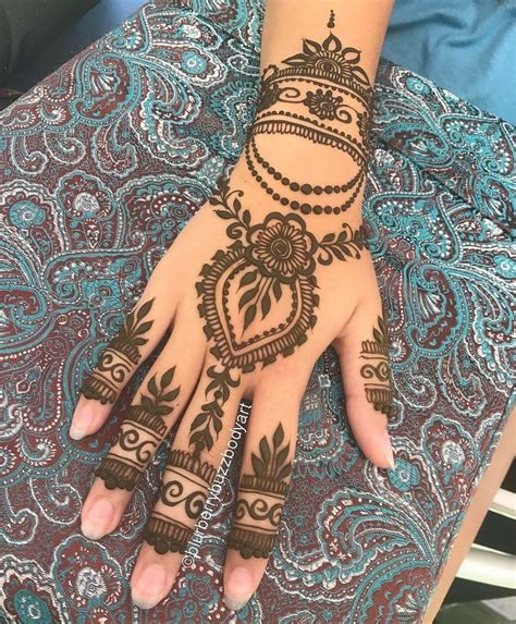 mehndi artist near me